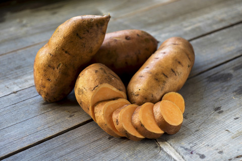 Ilustrasi ubi orange. Foto: Shutterstock