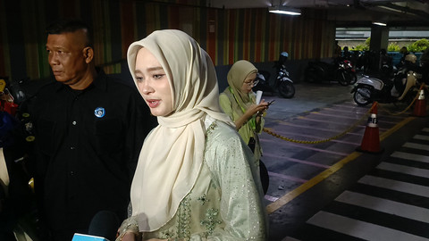 Inara Rusli dalam kajian Breastfeeding Fest 2025, di kawasan Kuningan, Jakarta Selatan, Sabtu (8/3) Foto: Giovanni/kumparan