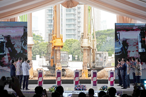 Peletakan batu pertama pembangunan data center AI-Ready di Jakarta yang digagas oleh PT SMPlus Digital Investama.  Foto: Dok. Istimewa
