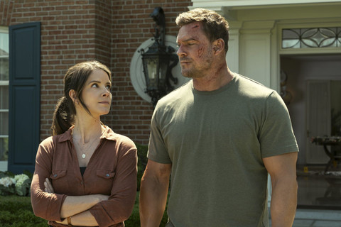 Prime Video telah merilis serial Reacher Season 3 yang tayang setiap hari Kamis, hingga 27 Maret. Alan Ritchson kembali memainkan karakter Reacher.  Foto: Dok. Prime Video