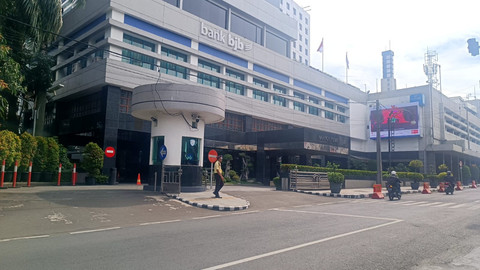 Suasana Kantor Pusat Bank BJB di Bandung, Rabu (12/3/2025). Foto: Robby Bouceu/kumparan