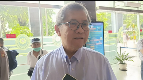 Menkominfo 2014-2019 Rudiantara, usai menghadiri sidang putusan sela eks Menteri Perdagangan Thomas Trikasih Lembong atau Tom Lembong di Pengadilan Tipikor Jakarta, Kamis (13/3/2025). Foto: Fadhil Pramudya/kumparan