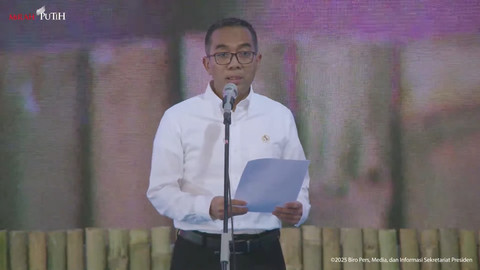 Mendiktisaintek Brian Yuliarto memberikan sambutan pada acara silaturahmi Presiden Prabowo Subianto dengan Rektor serta Pimpinan PTN dan PTS di Istana Negara, Jakarta, Kamis (13/3/2025). Foto: YouTube/ Sekretariat Presiden