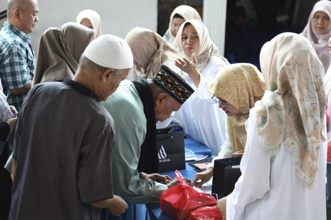 PAM JAYA menyelenggarakan kegiatan sosial tahunan "Berbagi Ceria Ramadan". Foto: Dok. PAM JAYA