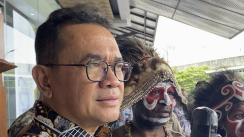  Mendag Budi Santoso di Lippo Mall Nusantara, Jakarta, Jumat (14/3/2025). Foto: Muhammad Fhandra Hardiyon/kumparan