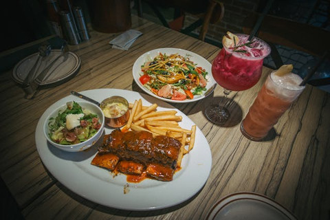 Ilustrasi Promo Bukber Ramadhan 2025. Sumber: Pexels/Fox