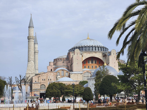 Penampakan Hagia Sophia, salah satu bangunan bersejarah di dunia. Foto: Ela Nurlaela/kumparan