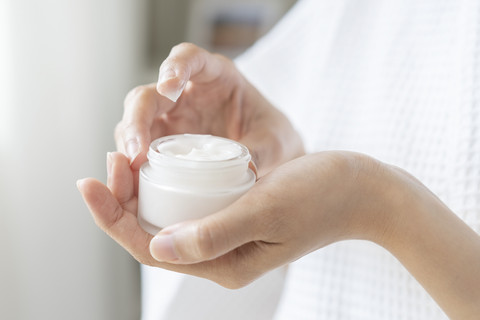Ilustrasi skin care. Foto: Kmpzzz/Shutterstock