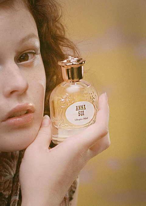 Parfum Wild Wonder Utopia Mist. Foto: Anna Sui