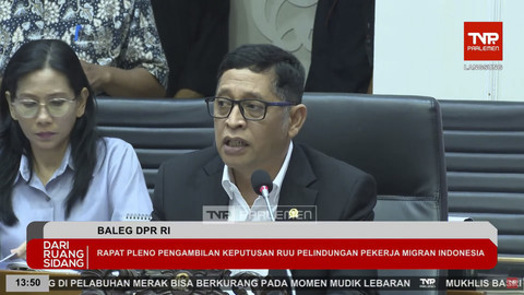 Suasana Baleg DPR RI gelar Rapat Pleno pengambilan keputusan RUU tentang Pelindungan Pekerja Migran Indoensia di Gedung Parlemen, Jakarta, Senin (17/3/2025). Foto: YouTube/ TVR Parlemen