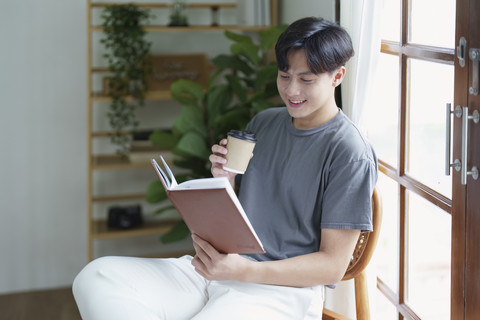 Ilustrasi me time. Foto: Jirapong Manustrong/Shutterstock