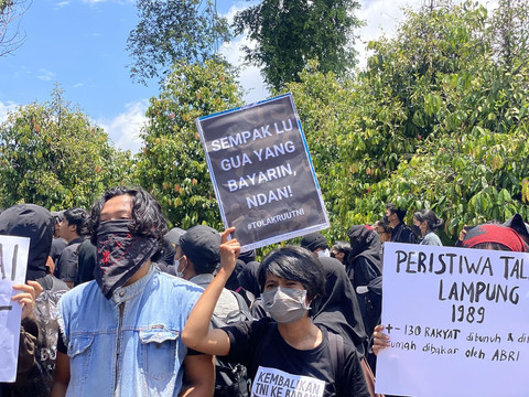 Foto: Aksi 'Jogja Memanggil' Tolak RUU TNI (2)