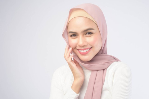 Ilustrasi hijab yang ciputnya kelihatan. Foto: Shutterstock