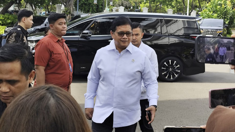 Menteri dan wakil menteri Kabinet Merah Putih mulai berdatangan ke Istana Negara, Jakarta jelang Sidang Kabinet Paripurna, Jumat (21/3/2025). Foto: Luthfi Humam/kumparan