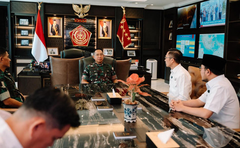 Audiensi Wali Kota dan Wakil Wali Kota Palembang, Ratu Dewa-Prima Salam bersama Panglima TNI, Agus Subiyanto dan jajaran. (ist)