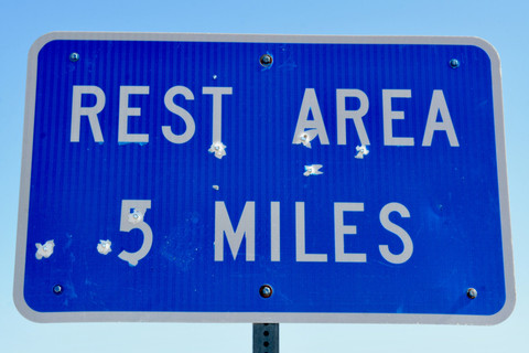 Ilustrasi Rest Area 260 B. Sumber: Unsplash/Joseph Two