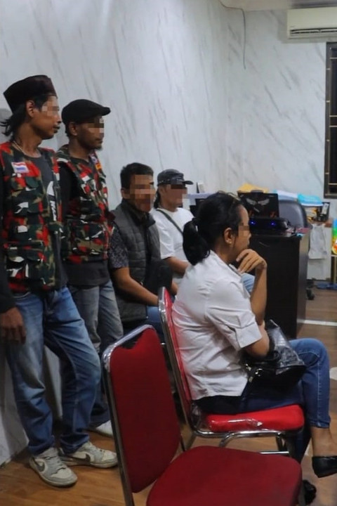 5 Anggota ormas yang marah-marah di Kantor Dinas Kesehatan Kabupaten Bekasi ditangkap dan ditahan. Foto: Polres Bekasi