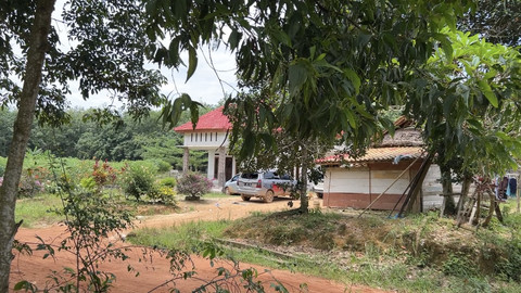 Rumah warga yang paling dekat dengan arena Sabung Ayam di Way Kanan, Lampung. Foto: Hedi/kumparan