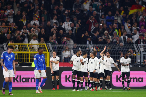 Selebrasi pemain Timnas Jerman usai mencetak gol ke gawang Timnas Italia pada perempat final UEFA Nations League di Signal Iduna Park, Dortmund, Jerman, Minggu (23/3/2025). Foto: Thilo Schmuelgen/REUTERS