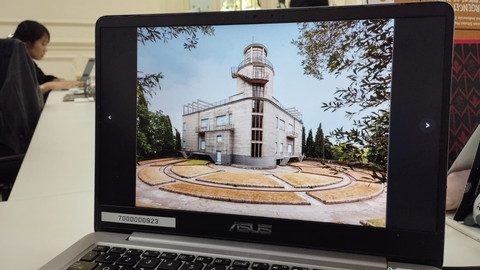 Villa Grasole, rumah yang bisa berputar. Foto: kumparan