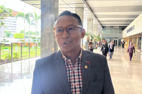Anggota Komisi I DPR RI dari Fraksi PDIP Junico 'Nico' Bisuk Partahi Siahaan di Kompleks Parlemen, Selasa (25/3/2025). Foto: Haya Syahira/kumparan
