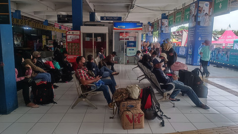 Suasana di Terminal Kampung Rambutan, Jakarta Timur, Rabu (26/3/2025). Foto: Thomas Bosco/kumparan