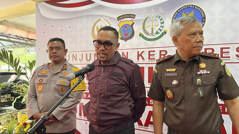 Wakil Ketua Komisi III DPR RI Ahmad Sahroni Polda Sumut. Foto: Tri Vosa/kumparan