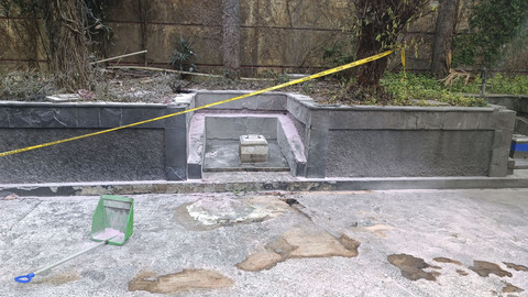 Tangki penyimpanan Bahan Bakar Minyak (BBM) di SPBU 54.601.79 Kayoon, Surabaya, dan mobil BR-V bernopol L 1757 YI terbakar pada Kamis (27/3/2025). Foto: Farusma Okta Verdian/kumparan