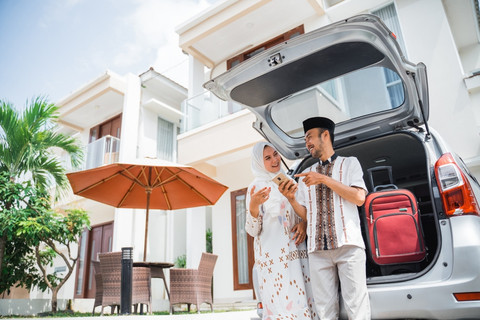 Perjalanan mudik lebih tenang dengan Sabrina BRI. Foto: Shutterstock