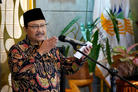Mensos Gus Ipul saat memimpin rapat pimpinan pembahasan Sekolah Rakyat secara daring pada Jumat (28/3/2025) sore. Foto: Dok. Istimewa