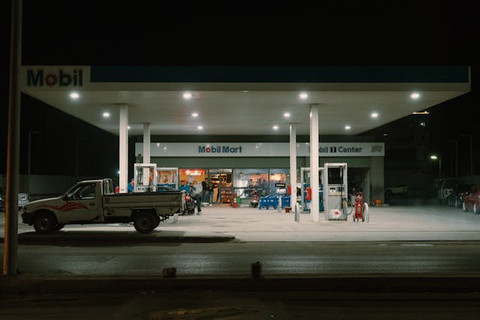 Ilustrasi Rest Area KM 57 Tol Jakarta - Cikampek. Sumber: Pexels/Hamdi Films