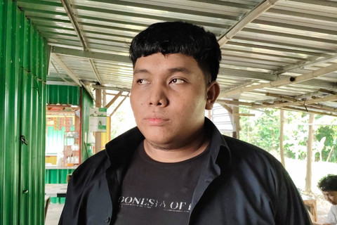 Nurwahyudi (25) pemudik dari Bekasi yang melintasi exit tol fungsional Tamanmartani, Kabupaten Sleman, Sabtu (29/3/2025). Foto: Arfiansyah Panji Purnandaru/kumparan