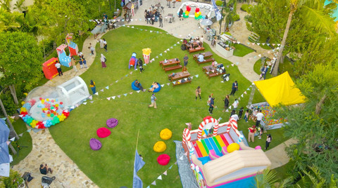 Raya Carnival, Staycation Seru Libur Lebaran Bareng Keluarga Meski Tak Mudik