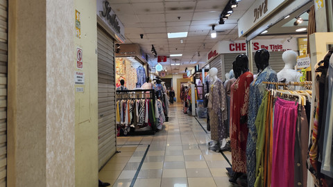 Suasana pada satu hari menjelang lebarang di Thamrin City, Jakarta, Minggu (30/3/2025). Foto: Alya Zahra/kumparan 