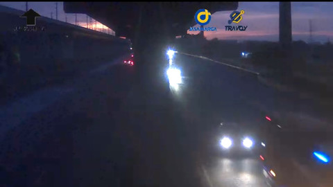 Arus lalu lintas di Tol Trans Jawa pada Minggu (30/3/2025).  Foto: Dok. CCTV Jasa Marga