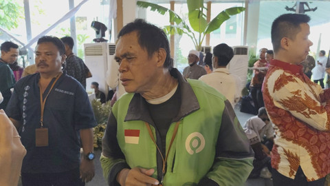 Paulus, seorang ojek online yang ikut acara open house di Istana Kepresidenan, Jakarta, Senin (31/3/2025). Foto: Luthfi Humam/kumparan