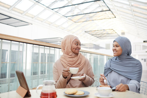 Ilustrasi untuk Manfaat silaturahmi dalam Islam. Sumber: pexels.com/Werner Pfennig