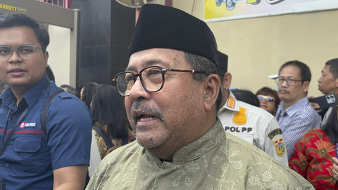 Wakil Gubernur Jakarta, Rano Karno di Warung Bang Doel, Lebak Bulus, Jakarta Selatan, Selasa (1/4/2025). Foto: Dok. CCTV Jasa Marga