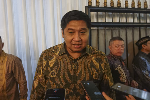 Menteri Perumahan dan Kawasan Permukiman (PKP) Maruarar Sirait di Rumah Dinas Menteri Investasi Rosan Roeslani, Jakarta, Selasa (1/4/2025). Foto: Muhammad Fhandra Hardiyon/kumparan