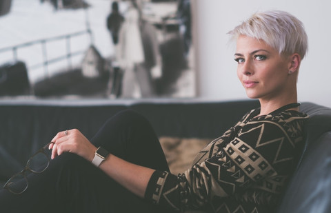 Ilustrasi Model Rambut Wanita 2025   Sumber Unsplash/Jens Lindner