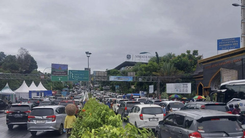 Macet di jalur arah Puncak Bogor pada Rabu (2/4/2025). Foto: Istimewa