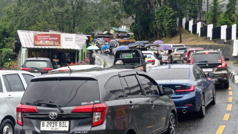 Kawasan Puncak Cipanas Macet pada Rabu (2/4) pagi. Dok: kumparan