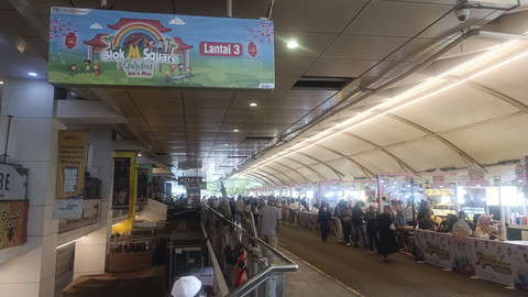 Suasana di Blok M Square H+2 libur Lebaran, Rabu (2/4/2025). Foto: Thomas Bosco/kumparan