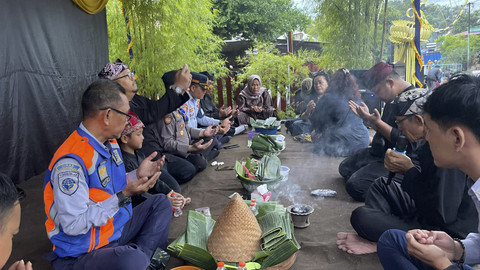 Pecel Pitik, kuliner sakral penutup ritual adat warga using Banyuwangi yang sarat makna. Foto: kumparan