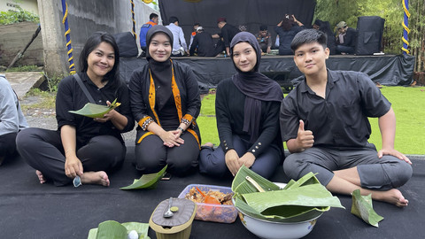 Pecel Pitik, kuliner sakral penutup ritual adat warga using Banyuwangi yang sarat makna. Foto: kumparan