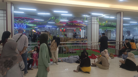 Suasana di Blok M Square H+2 libur Lebaran, Rabu (2/4/2025). Foto: Thomas Bosco/kumparan