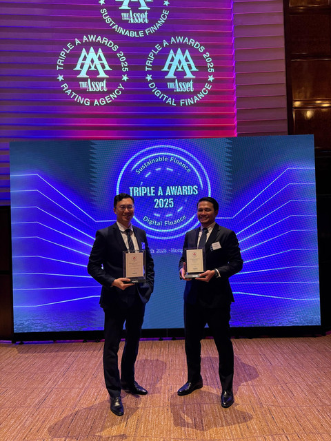 BRI raih penghargaan Best Issuer for Sustainable Finance dan Best Social Loan di ajang The Asset Triple A Awards for Sustainable Finance 2025 di Hong Kong. Foto: Dok. BRI