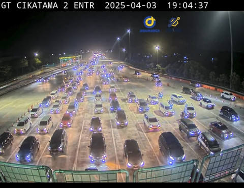 Arus lalu lintas di Tol Trans Jawa pada H+3 Lebaran atau Kamis (3/4/2025). Foto: Dok. CCTV Jasa Marga