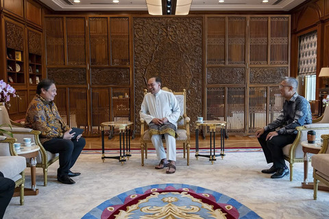 Menko Perekonomian Airlangga bertemu Anwar Ibrahim. Foto: Instagram/ @anwaribrahim_my