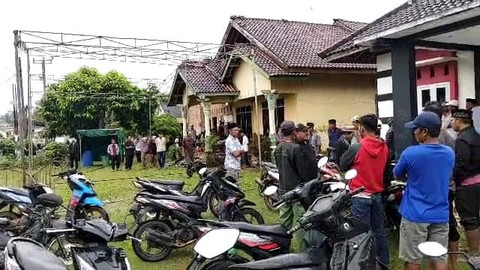 Lokasi kejadian 6 orang warga Lampung Utara tersetrum saat pasang tenda tadziah. | Foto: Dok Istimewa